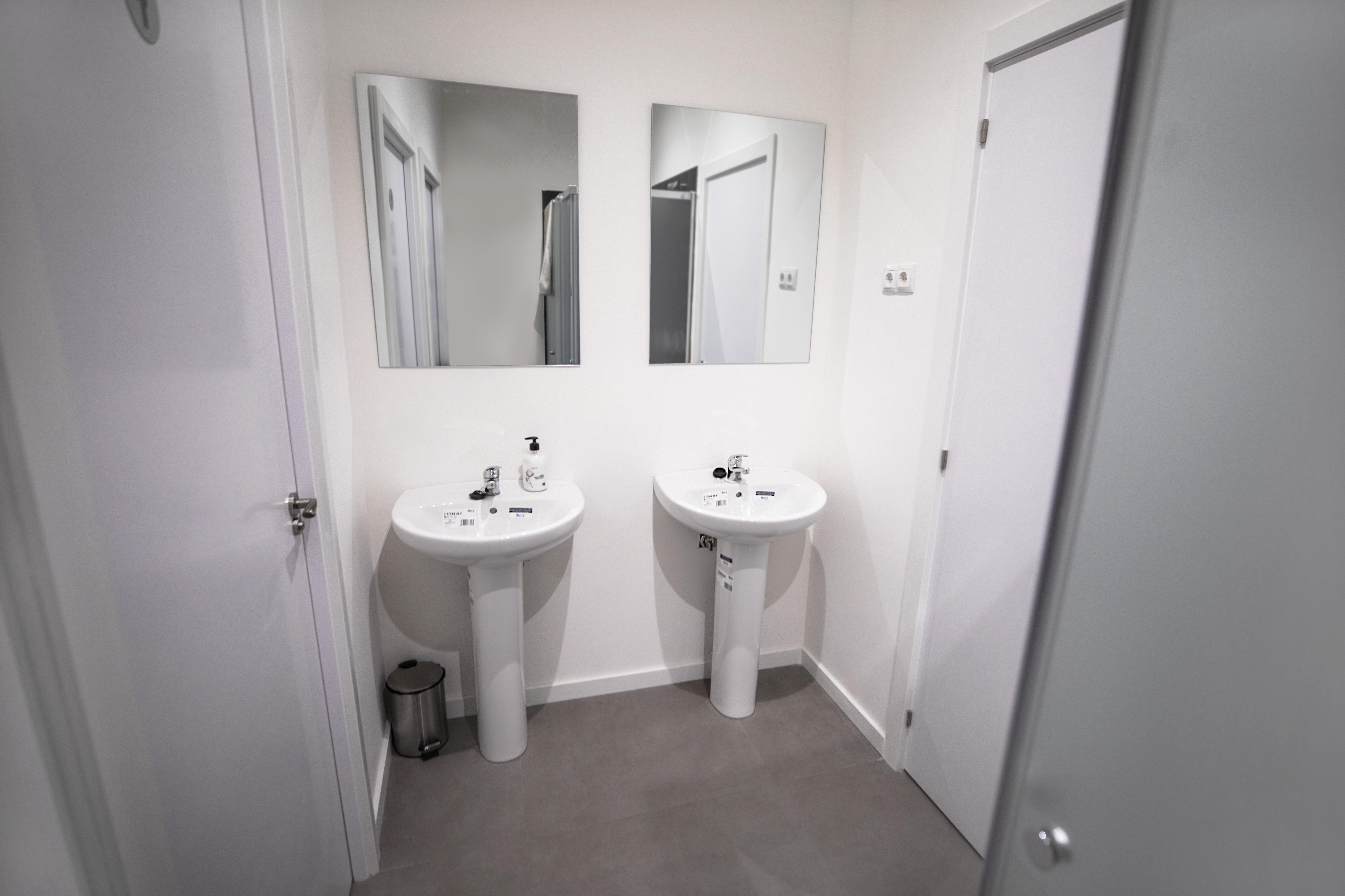Hostel Myd La Latina Madrid Dış mekan fotoğraf