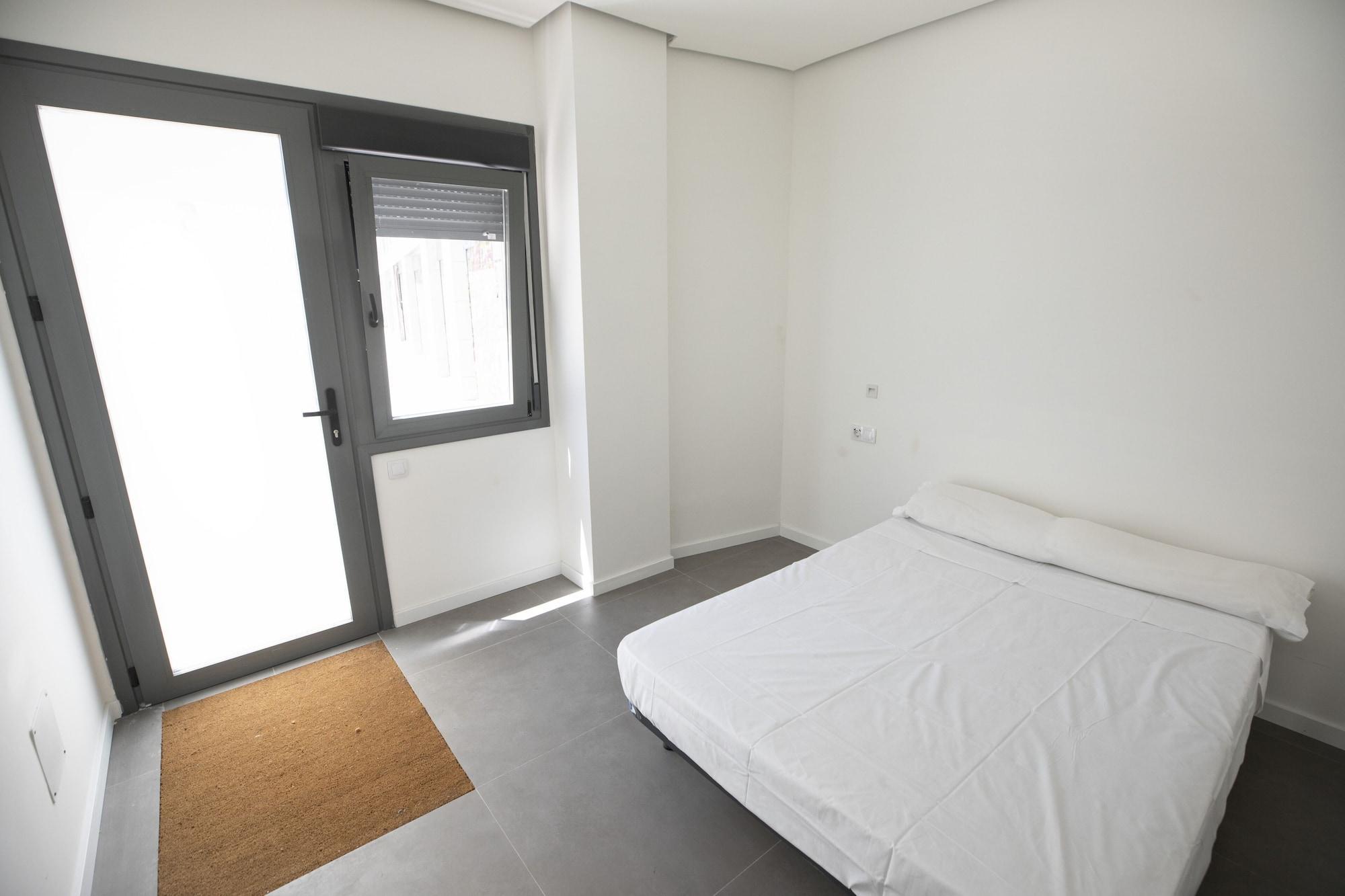 Hostel Myd La Latina Madrid Dış mekan fotoğraf